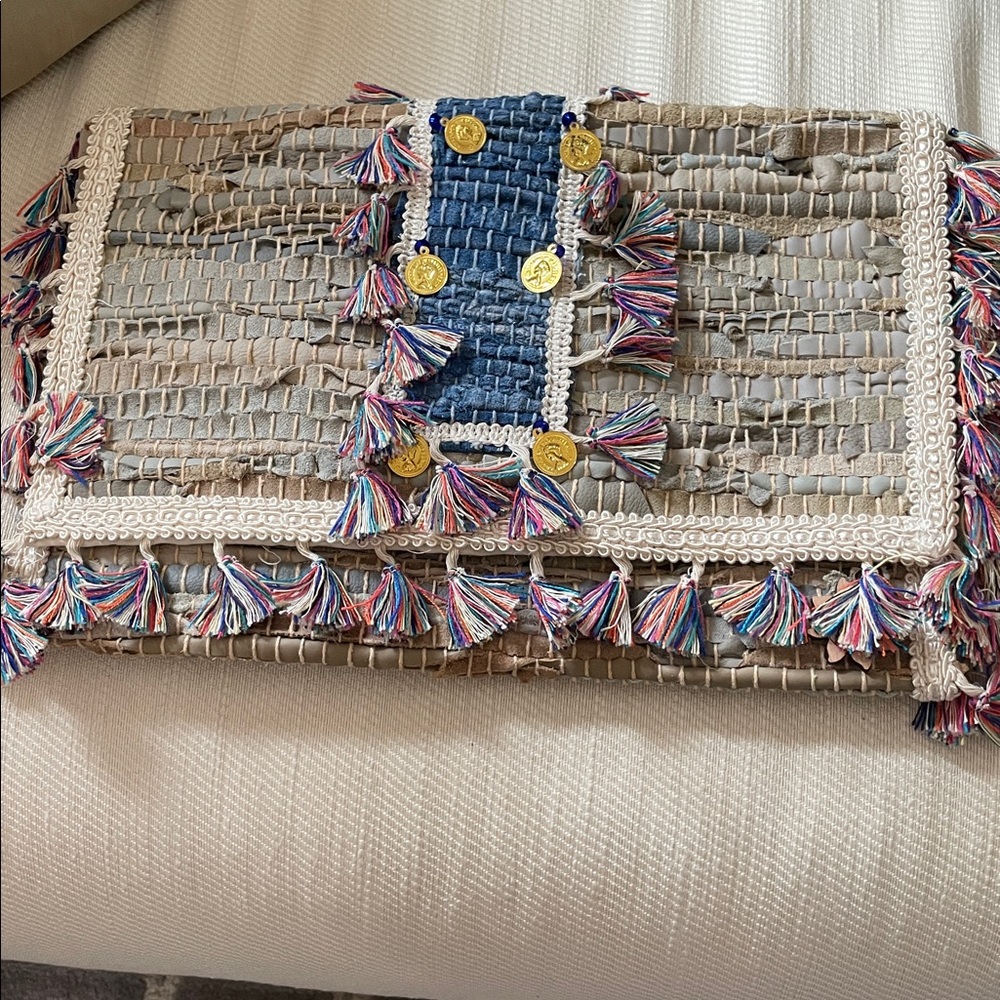 KOORELOO Woven Multicolor Fringe CLUTCH HANDBAG PURSE. NWT
